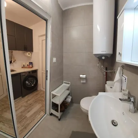 Guest Sani Apartment